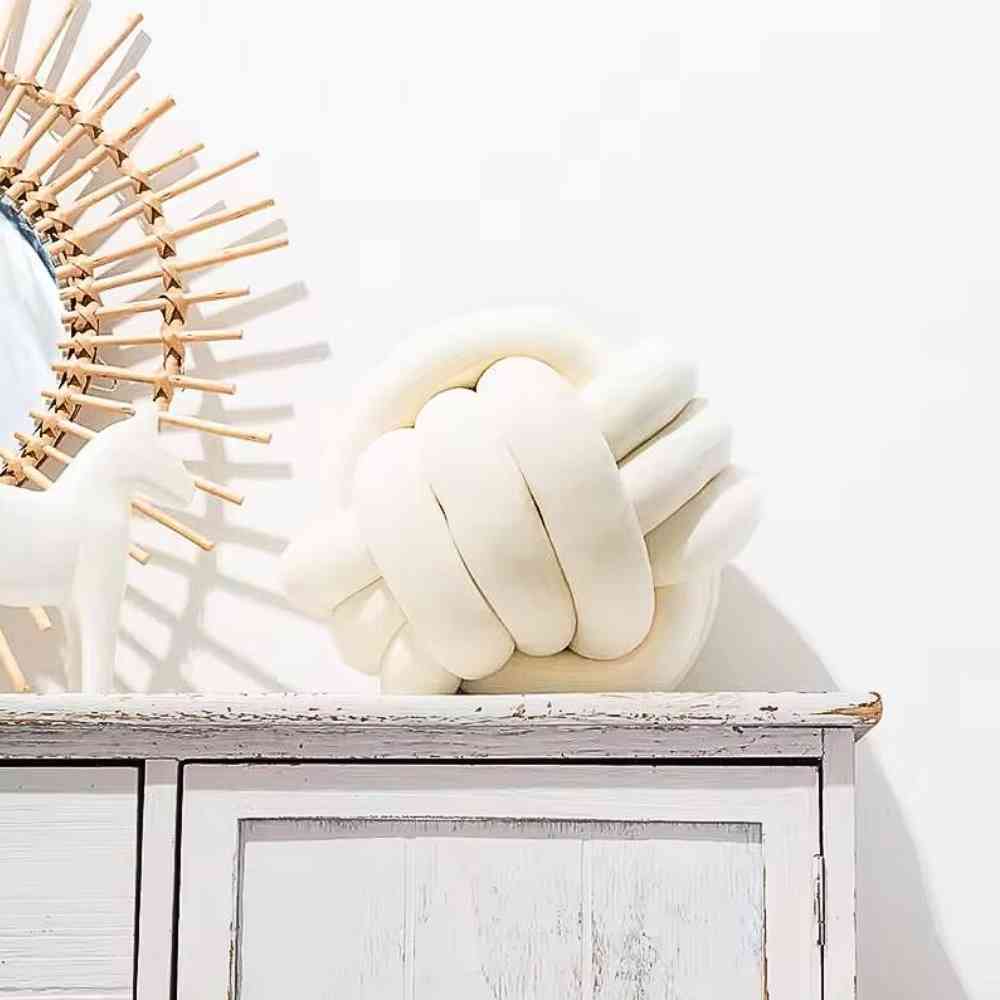 Les décorations avec le Coussin Noeud Crème