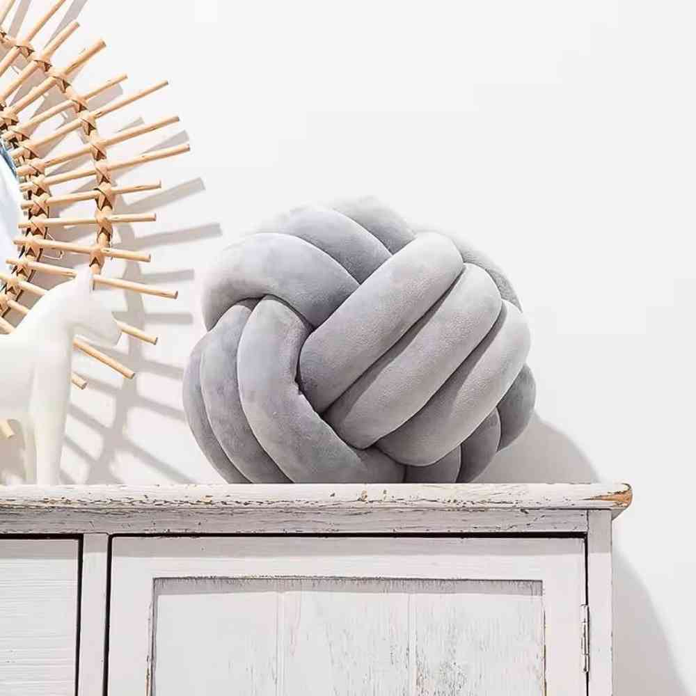 Décoration dans une chambre avec le Coussin Noeud Gris