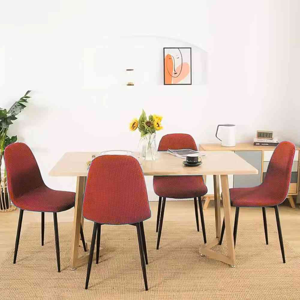Housse de Chaise Scandinave rouge à table