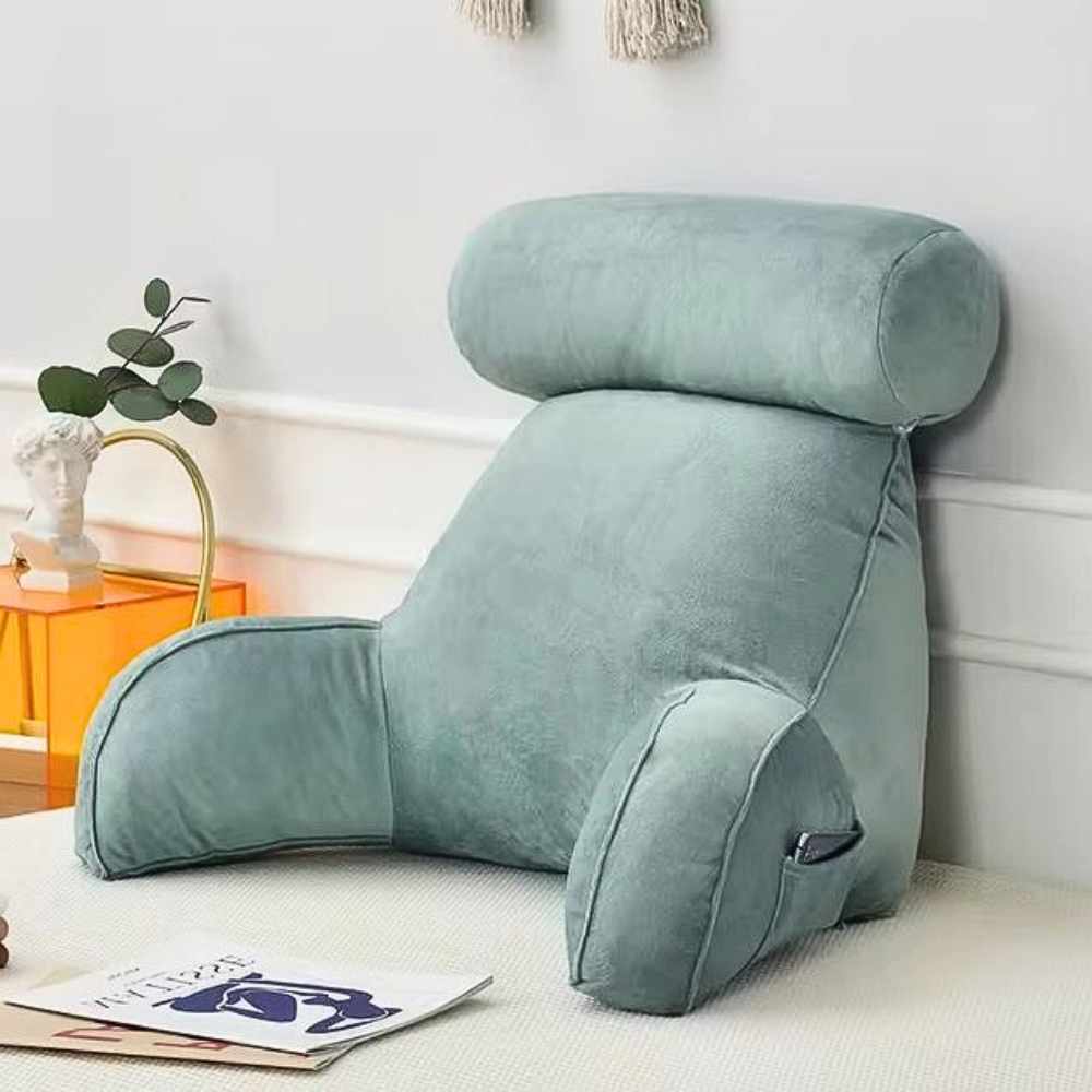 Coussin de Lecture à Accoudoirs Bleu dans un salon